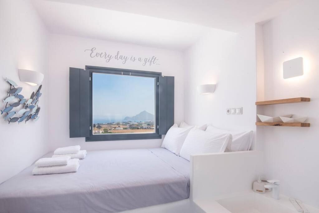 Sunny Studio W.Breathtaking Naxos Views In Isterni Apartment Isterni  Exterior foto