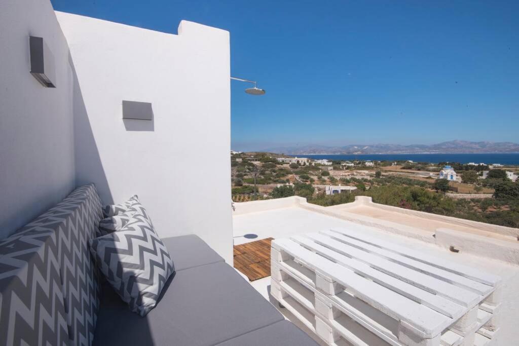 Sunny Studio W.Breathtaking Naxos Views In Isterni Apartment Isterni  Exterior foto